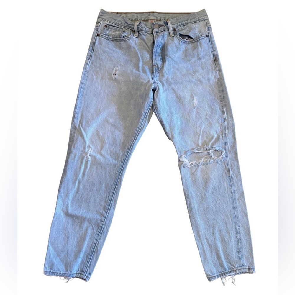 Levi’s Distressed Straight Light Wash Jeans